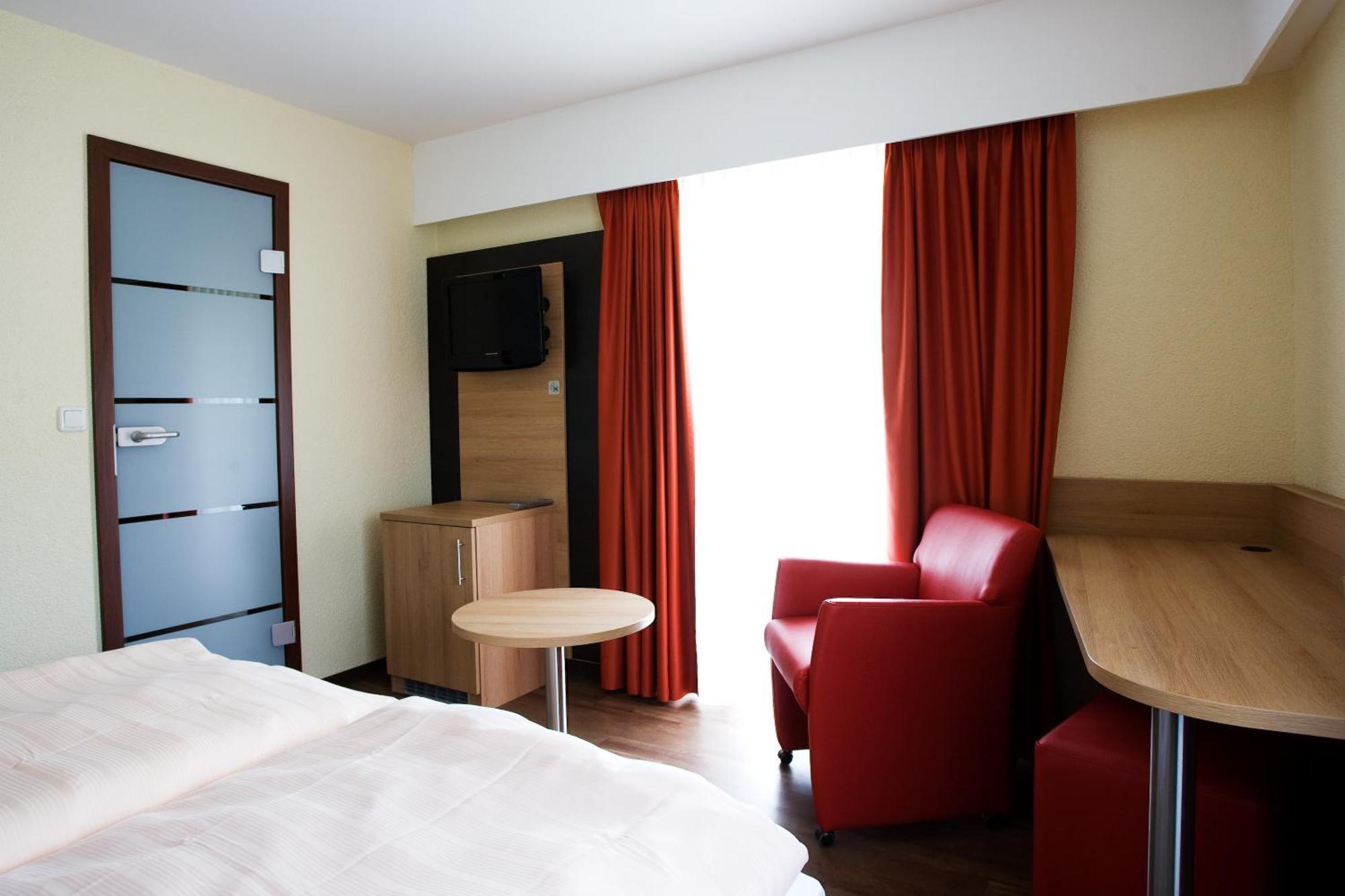 Hotel La Baia Кохем Экстерьер фото