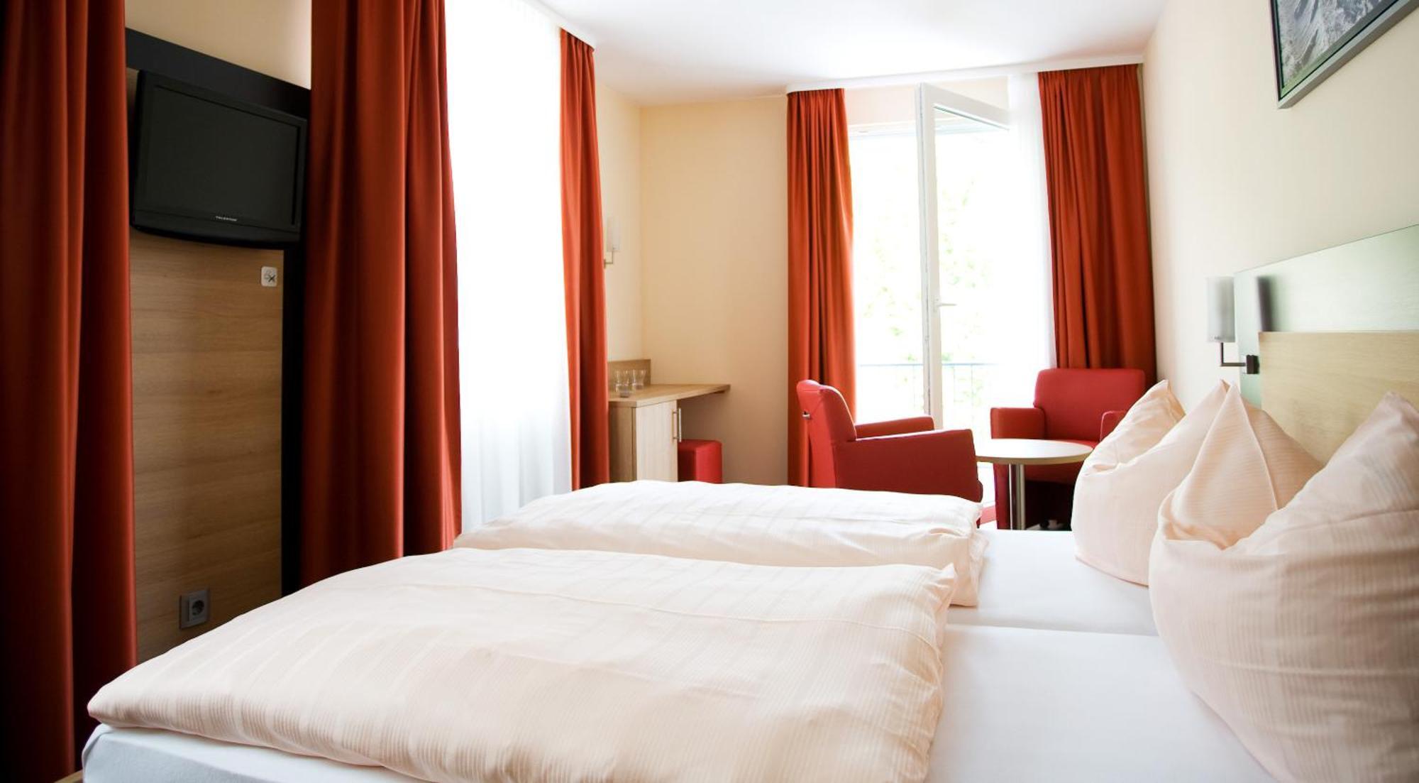 Hotel La Baia Кохем Экстерьер фото
